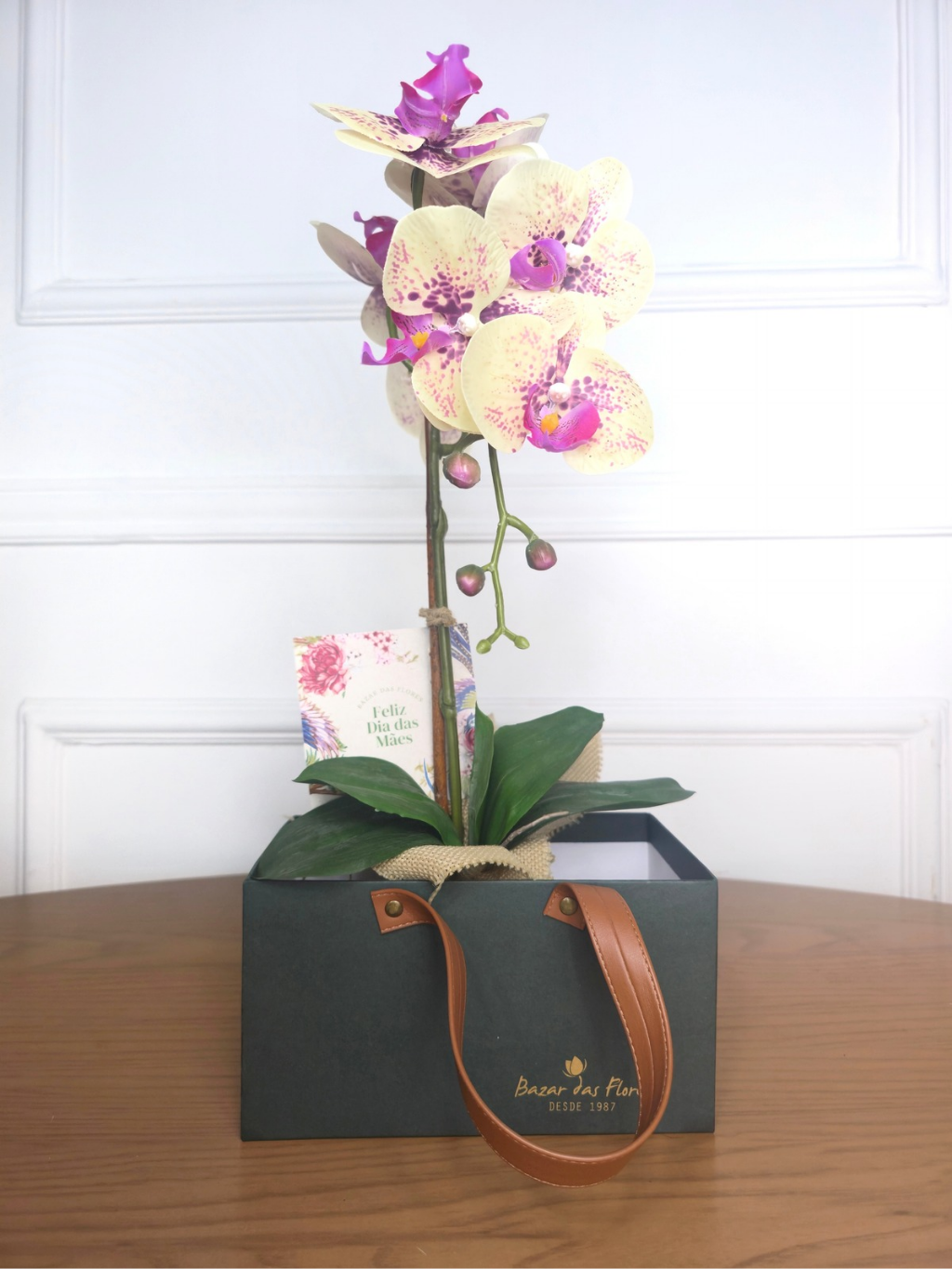 Arranjo Permanente Orquídea Amarela Juta (Box Dia das Mães)
