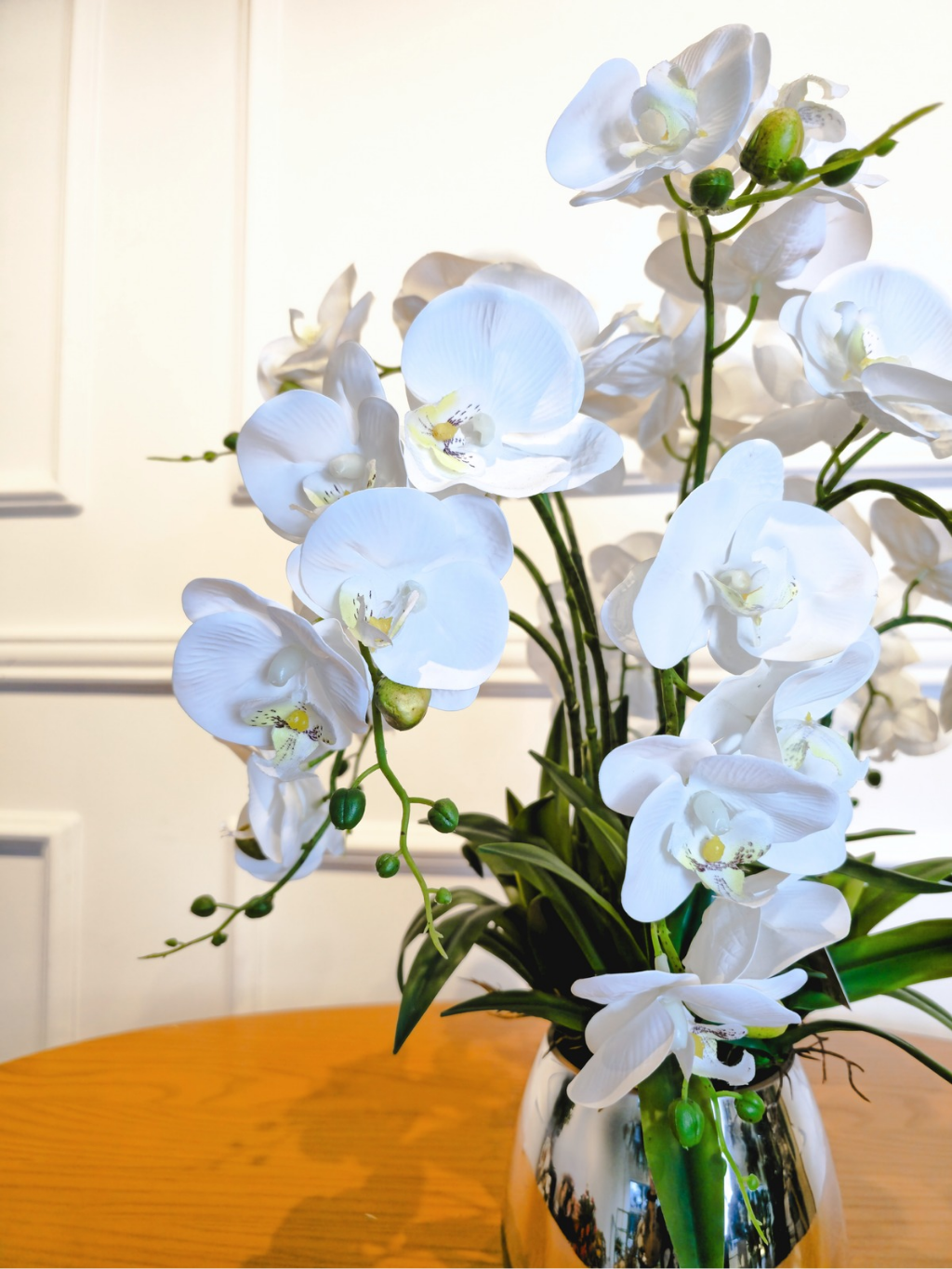 Arranjo Orquídeas Brancas Silver